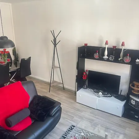 Sweet & Full Apartment
